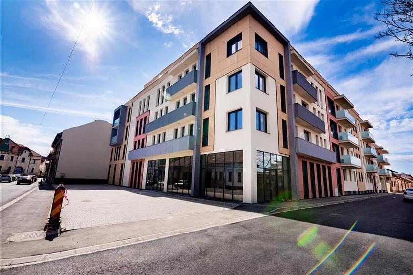 RECO Spatiu Comercial Ultracentral, 516mp, cu locuri de parcare, acces dublu - 2