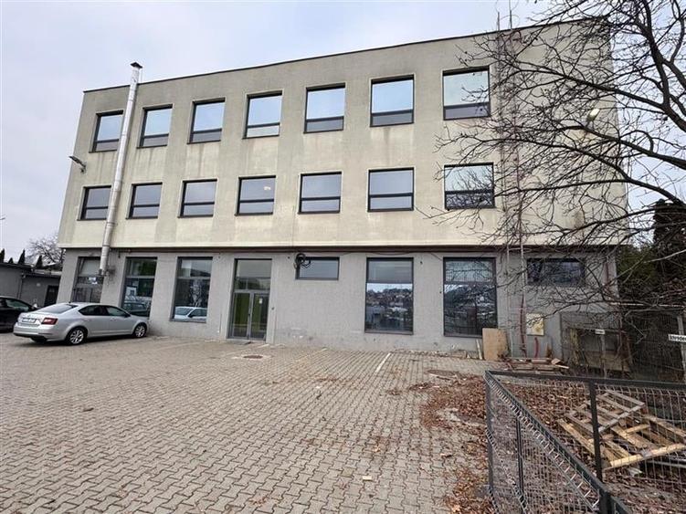 Spatiu de inchiriat S+P+ET., 1200 mp utili  situat in cartierul Dambul Rotund! - 24