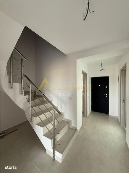 [AUTOSTRADA A0] Vila P+1 | 125 MPU + Teren 290 MP - 2