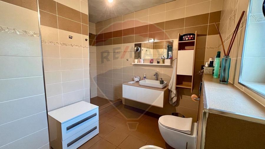 Casă spațioasă P+M și teren generos de 4151 mp în Tg. Bujor Galați - 14