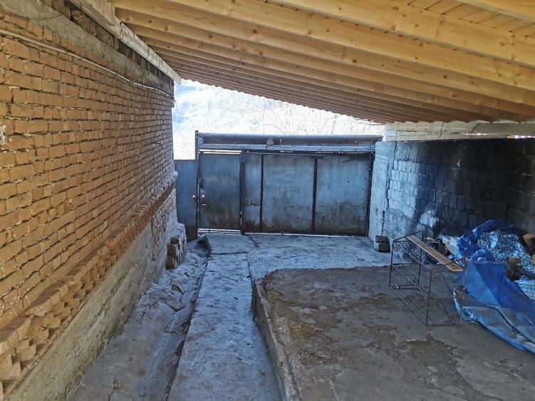 Casa aritectura neoromaneasca  culoarul Rucar –Bran  - 4