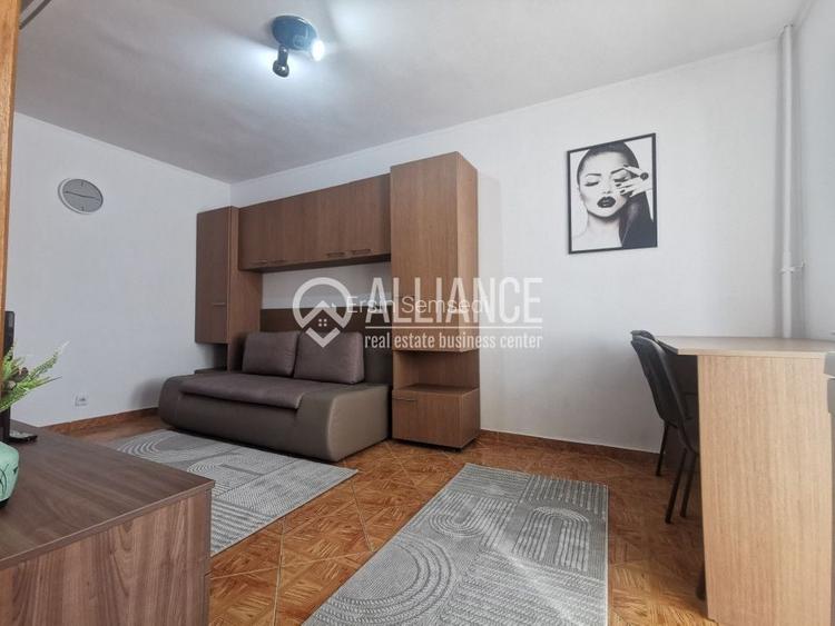 Zona Trocadero garsoniera mobilata termen lung