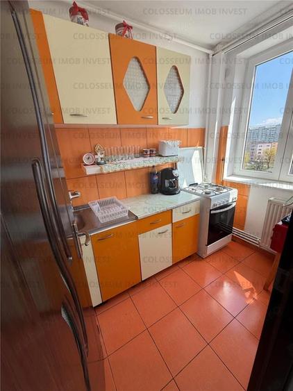 Astra garsoniera etaj intermediar mobilata utilata ,insorita - 2