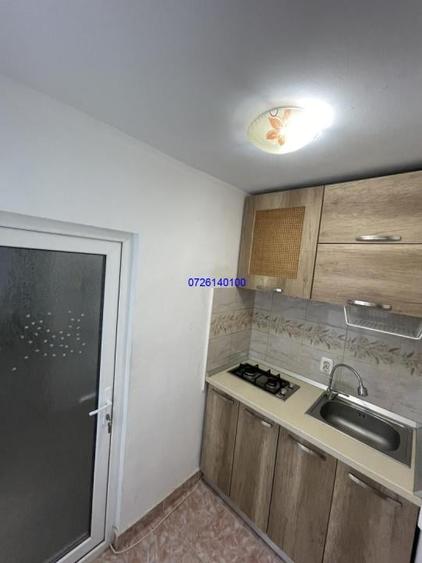 Garsoniera ,21 mp zona Piata Cet - 6