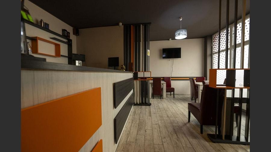 Spațiu comercial Roman - 5