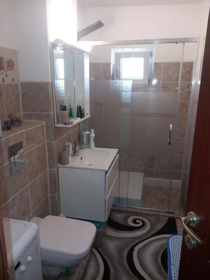 Inchiriez apartament doua camere complet utilat si mobilat cu centrala proprie, zona strand direct de la proprietar - 4