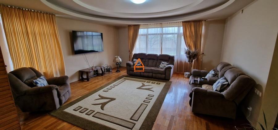 Casa / Vila - D+P+E - 312 mp -  1230 mp teren -  Bucium - 1