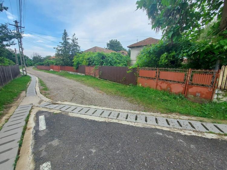 Casa + Teren 1414 mp de Vanzare in Cislau , Judetul Buzau - 1