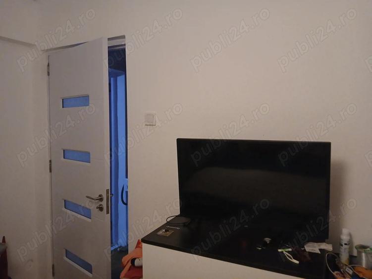 Apartament cu 2 camere semidecomandat în Berceni