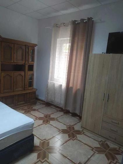 Ofer spre inchiriere garsoniera in Tg Neamt - 2