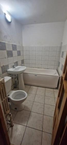 4 Camere Decomandat 84mp zona Nicolina 1 LIDL Prima Statie - 5