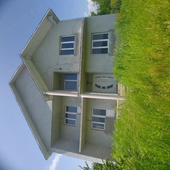 Vand casa ,in Unirea - 9