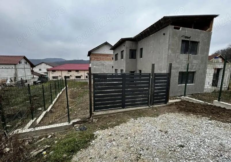 Propietar vand casa noua Bocsa - 3