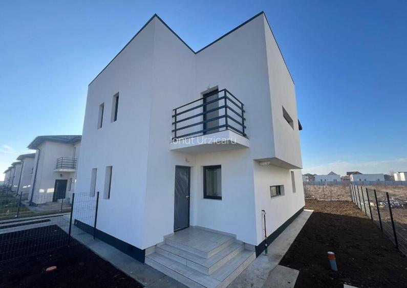 Casa tip duplex - 3 camere - 2 bai - teren 210 mp