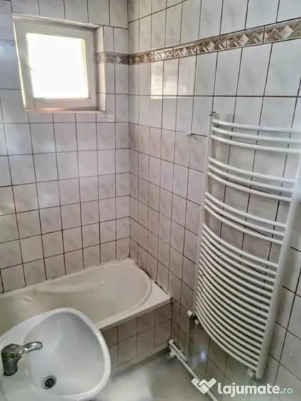 Apartament cu 2 camere semidecomandat în Hipodrom
