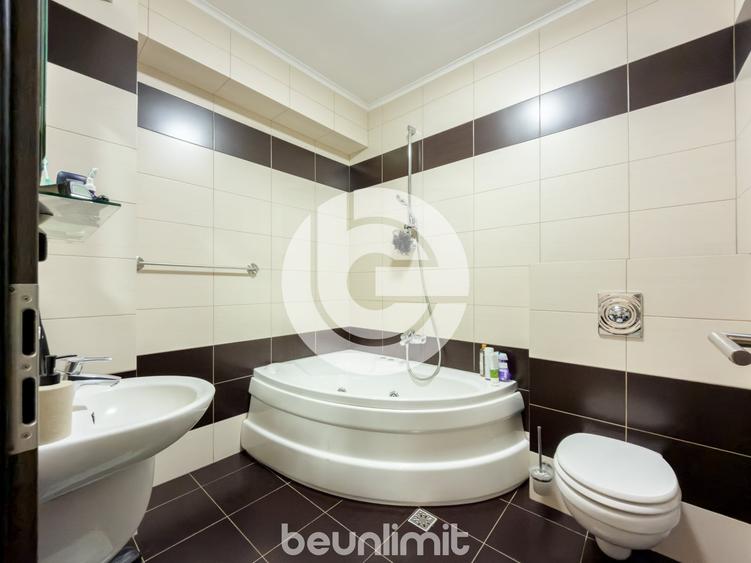 Apartament cu 3 camere semidecomandat, mobilat în Turnișor