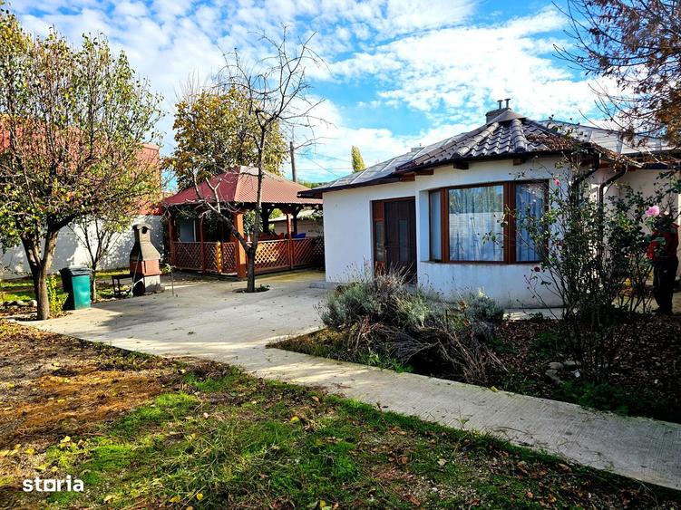 Casa vanzare 6 camere ,cu 629 mp teren zona PARCUL DE SOFT - 1