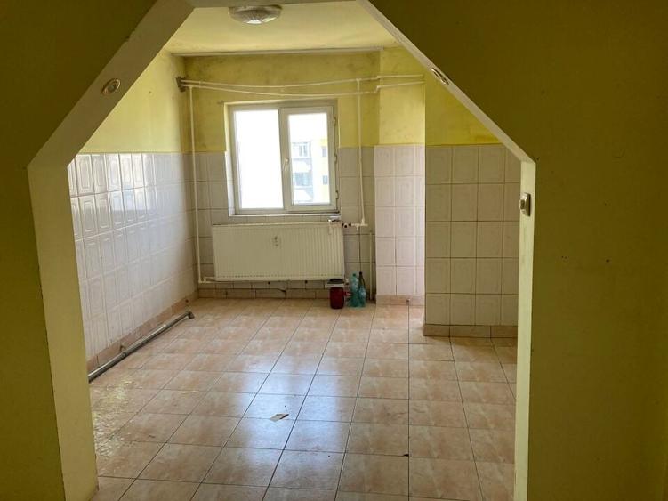 APARTAMENT 3 CAMERE - GIURGIU - 11