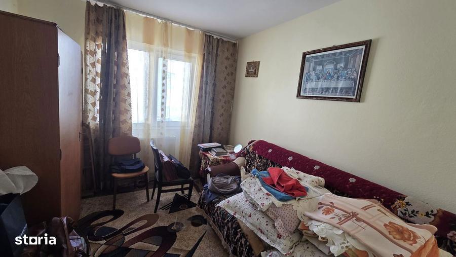 Vand Apartament 2 Camere Decomandat, 49 m2, Moinesti - 12