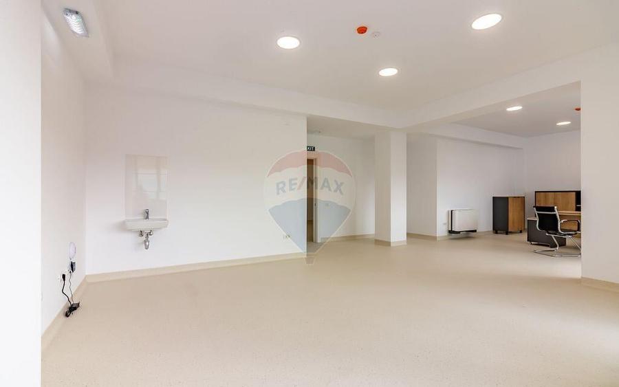 Cabinete medicale in Centru Medical Nou | Premium | lan... - 3