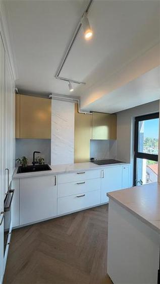 Apartament cu 3 camere circular, mobilat în Florești