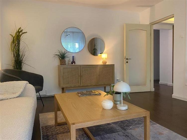 Apartament cu 4 camere semidecomandat, mobilat în Grigorescu