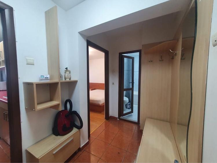 Apartament cu 2 camere decomandat în Albești