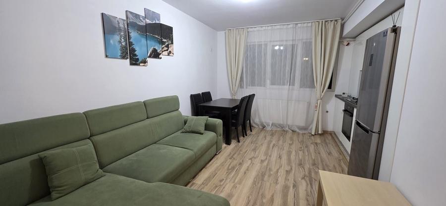 Garsonieră decomandată în Central
