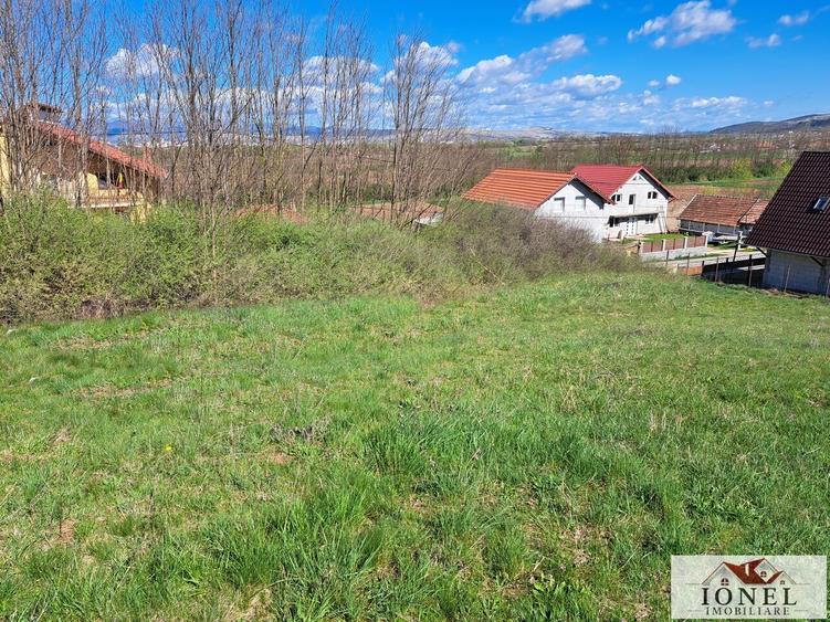 Teren Construcții intravilan de 700 mp, în Ciugud