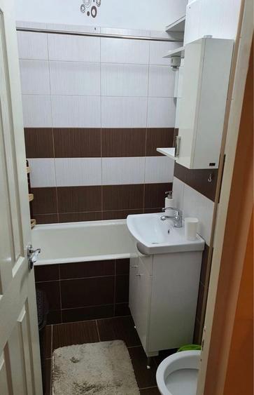Garsonieră decomandată în Central