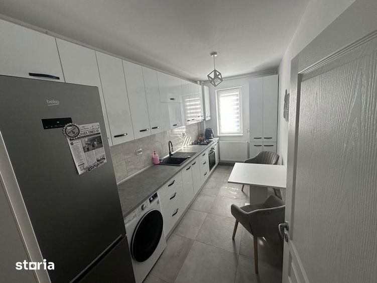 Apartament cu 4 camere în Giroc