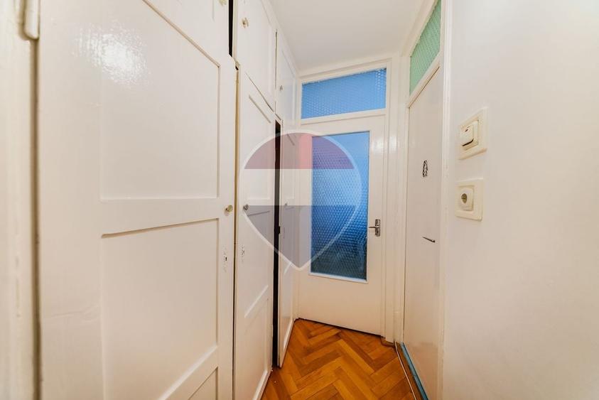 Apartament cu 3 camere, in zona Boul Rosu - 14
