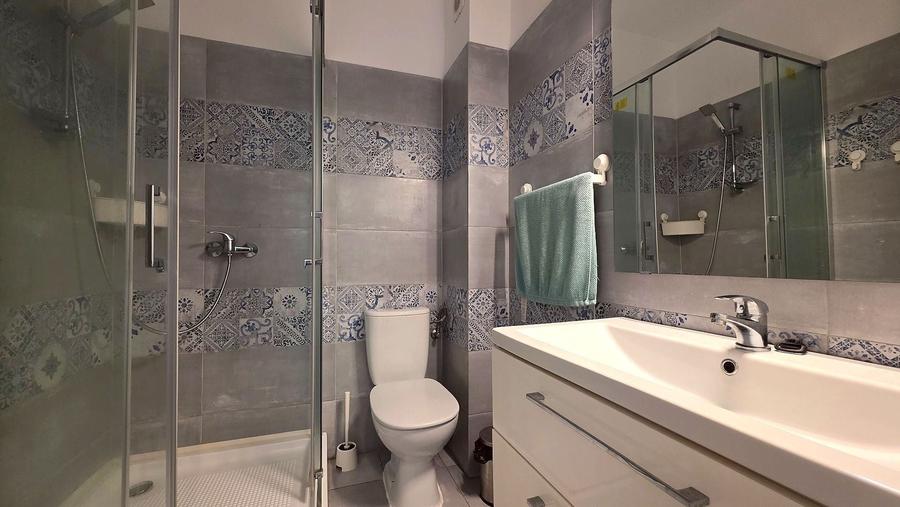 Apartament cu 3 camere decomandat, mobilat în Tomis Plus