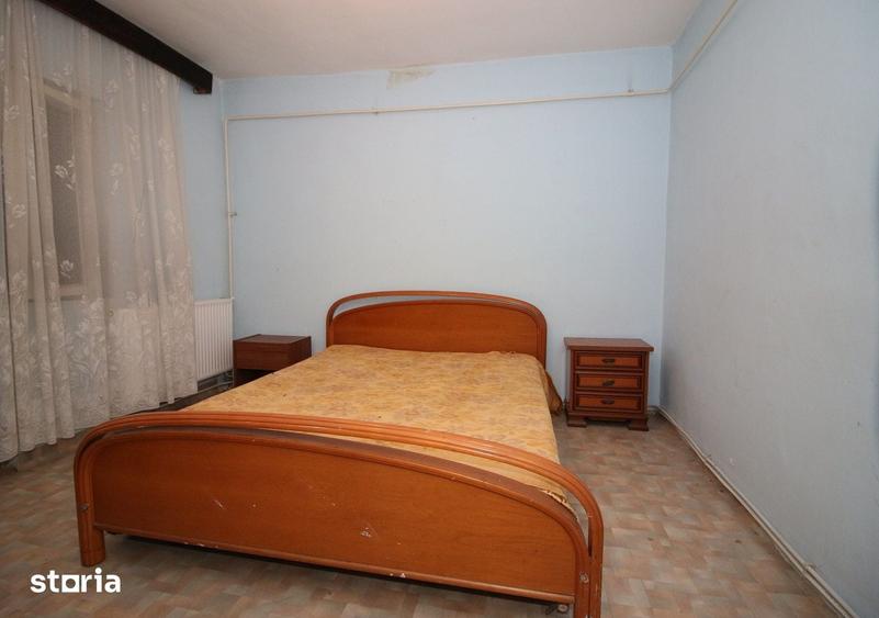 Apartament cu 2 camere decomandat în Energiei