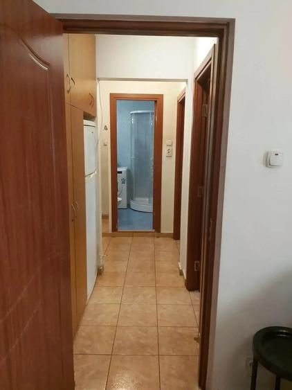 Apartament cu 2 camere decomandat în Drumul Taberei