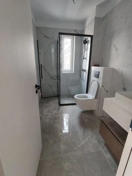 Apartament cu 2 camere semidecomandat în Florești