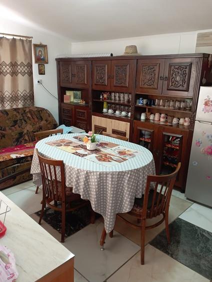 Casă cu 2 camere semidecomandat în Bacea