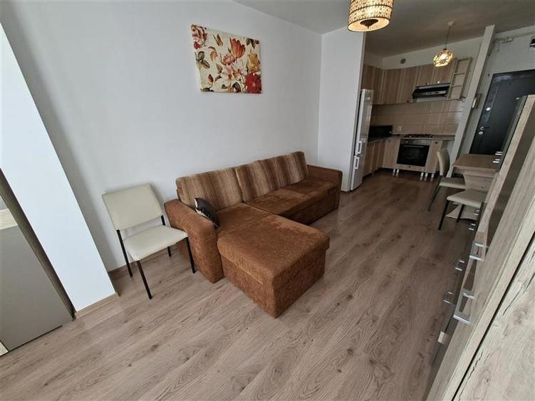 Apartament cu 2 camere circular, mobilat în Iris