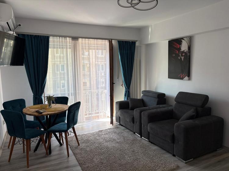 Apartament cu 2 camere decomandat, mobilat în Calea Victoriei
