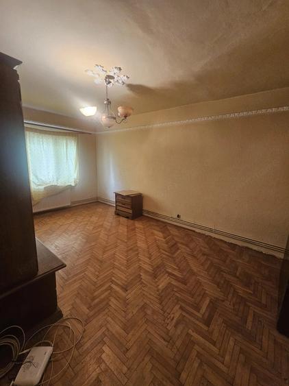 Apartament 3 camere decomandat - centrala termica !! - 10
