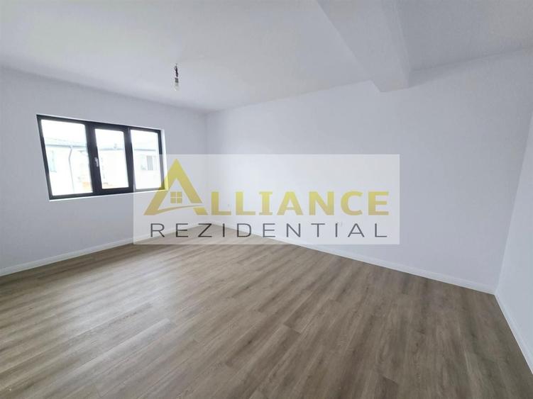 Vila individuala- 4 camere- panouri solare- 800m de STV - 5
