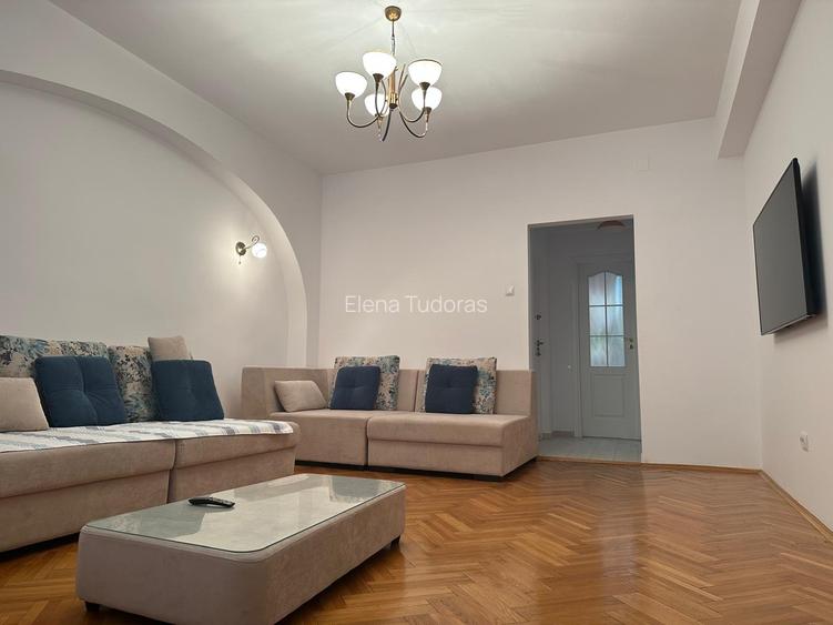 Apartament 2 camere, Ultracentral, Calea Victoriei, mobilat,  utilat, centrală