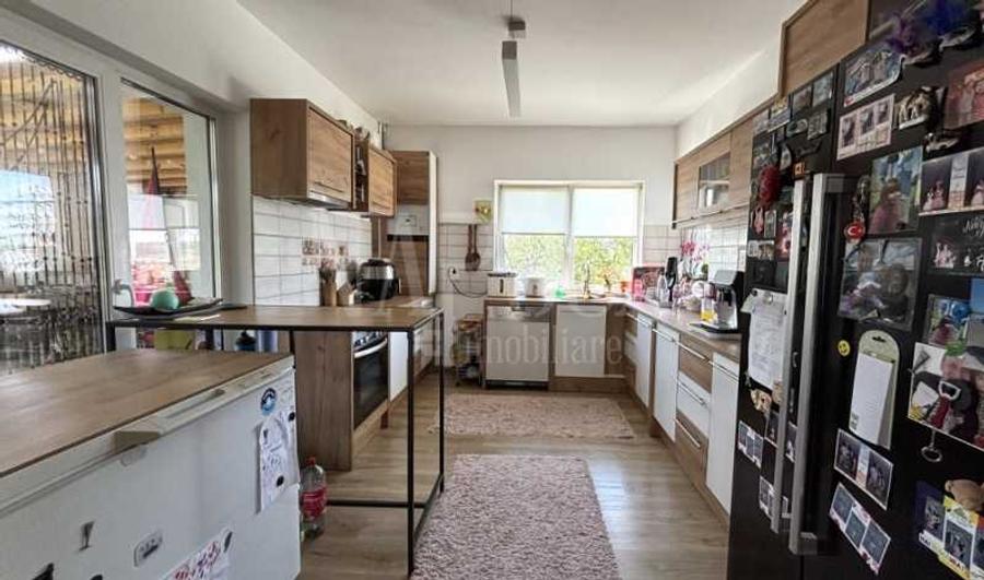 Casa 4 camere de vanzare in Apahida - 2