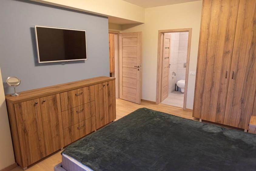 Apartament de lux cu 3 camere si terasa în Sinaia – 128 mp utili, parcare - 4