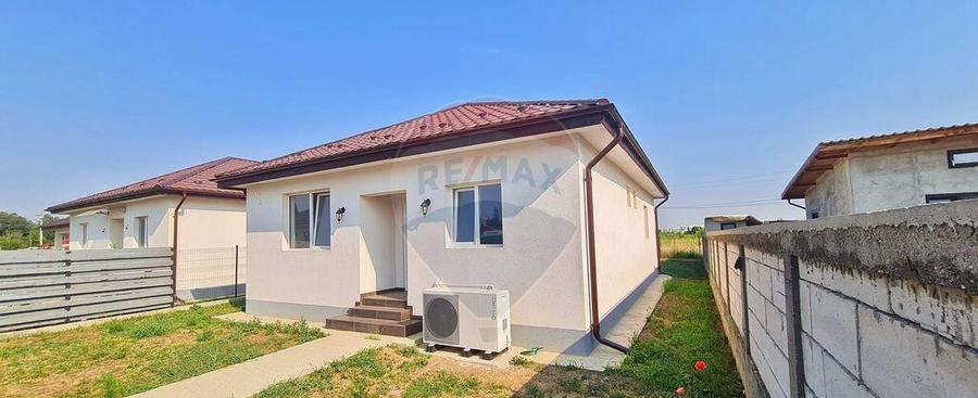 Casa noua in Ciorogarla - 3 dormitoare, living spa?ios - 6