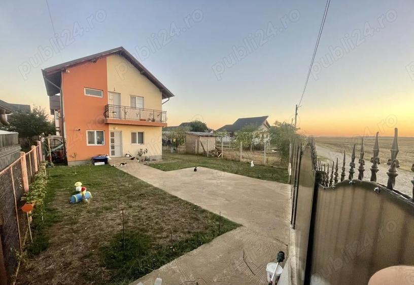 Vand casa in Strejnicu, Prahova - 9