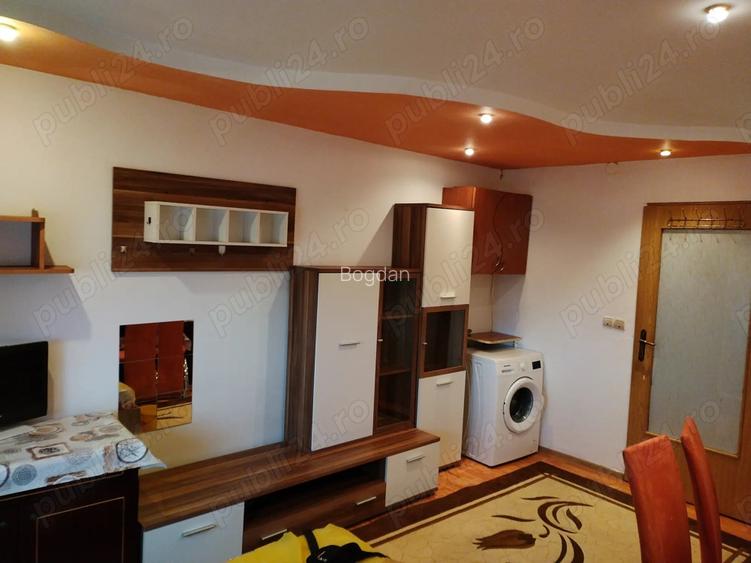 Proprietar inchiriez garsoniera in Blascovici