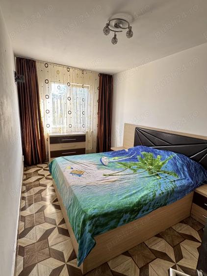 Inchiriez apartament cu 3 camere zona Ciresica - 1