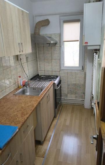 Inchiriez apartament 2 camere - 5