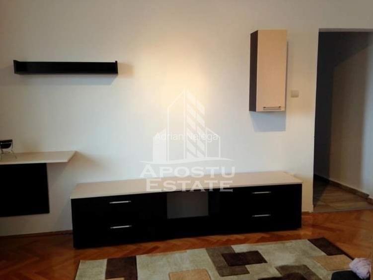 Apartament cu 2 camere, etaj intermediar, zona Dacia